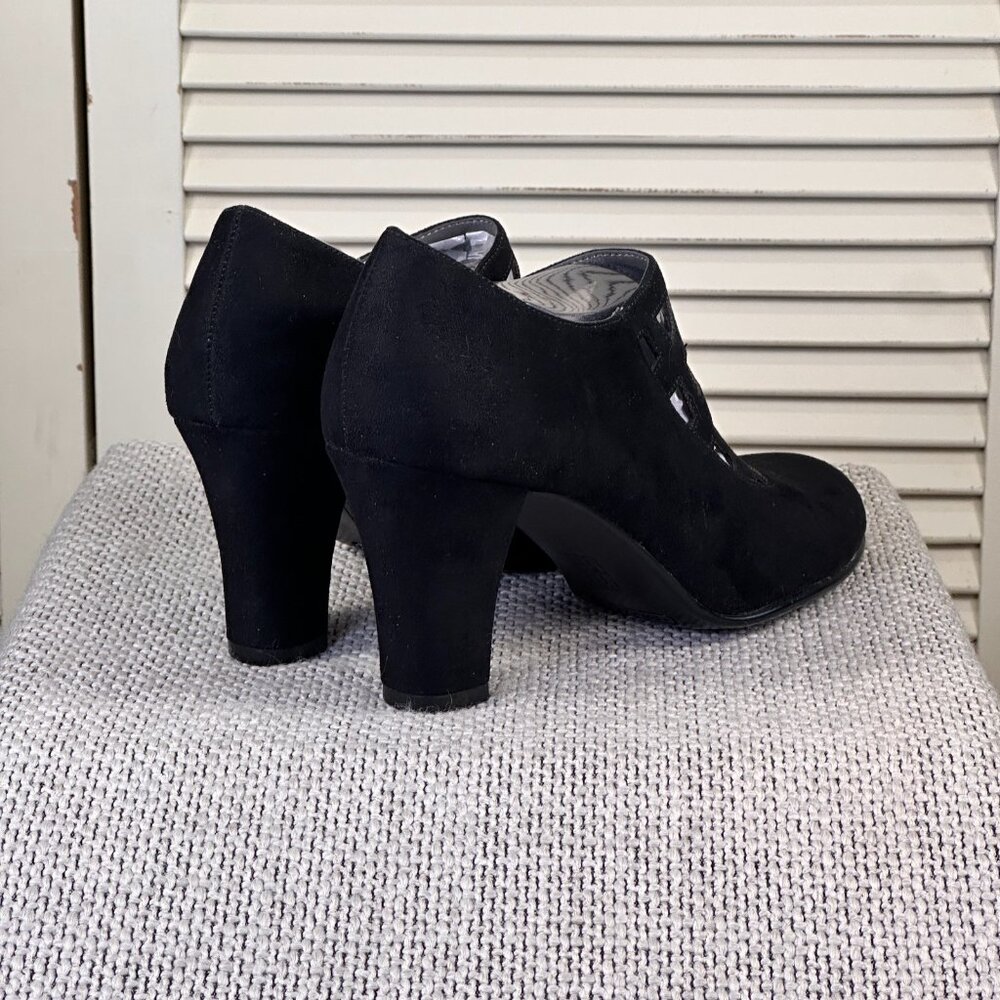 Aerosoles Vintage Black Vegan Suede Zip Up Casual Low Ankle Bootie Heel Size 7.5 - Picture 6 of 8